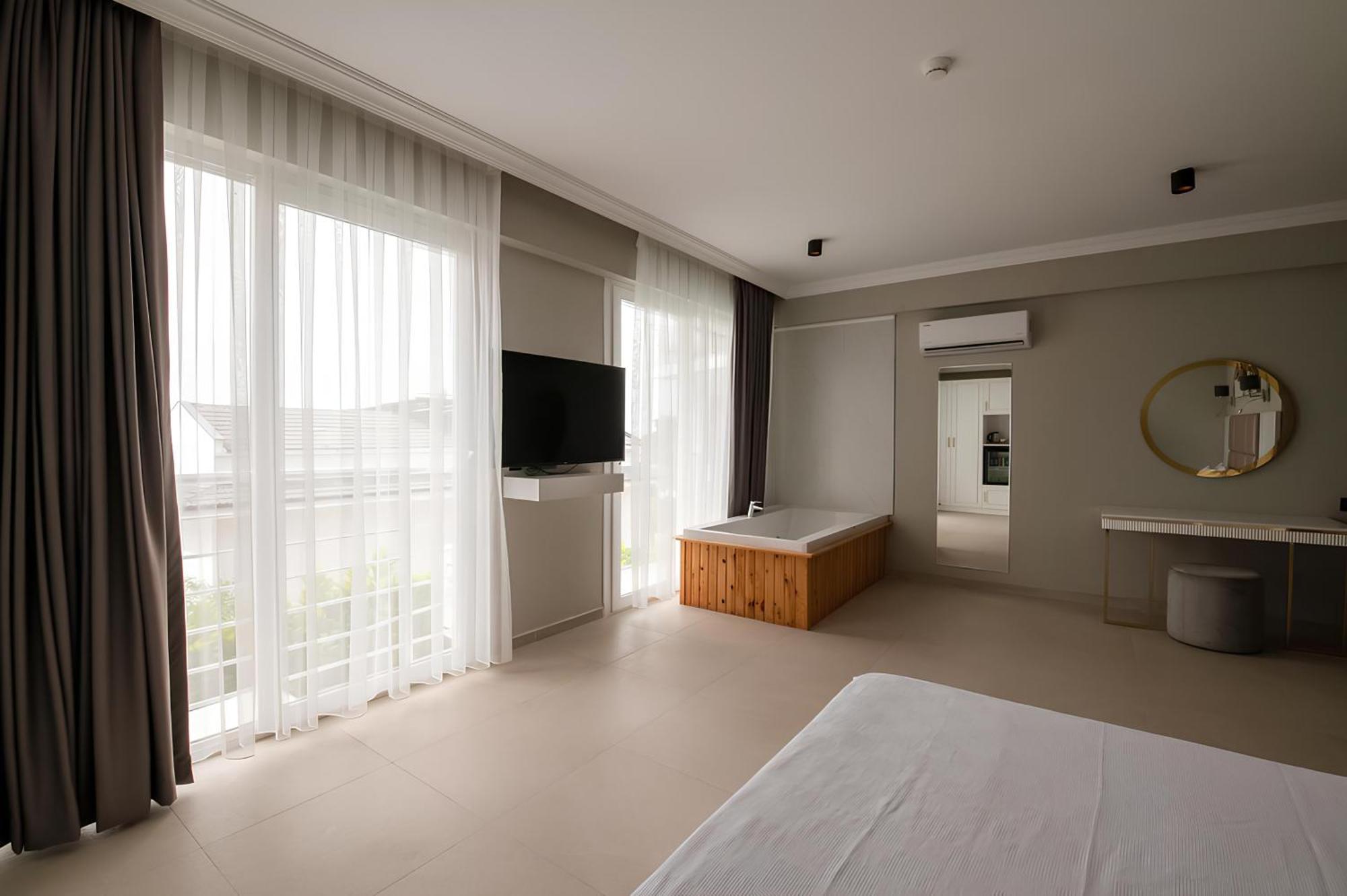 Ramada By Wyndham Fethiye Oludeniz Adult Only Otel Dış mekan fotoğraf