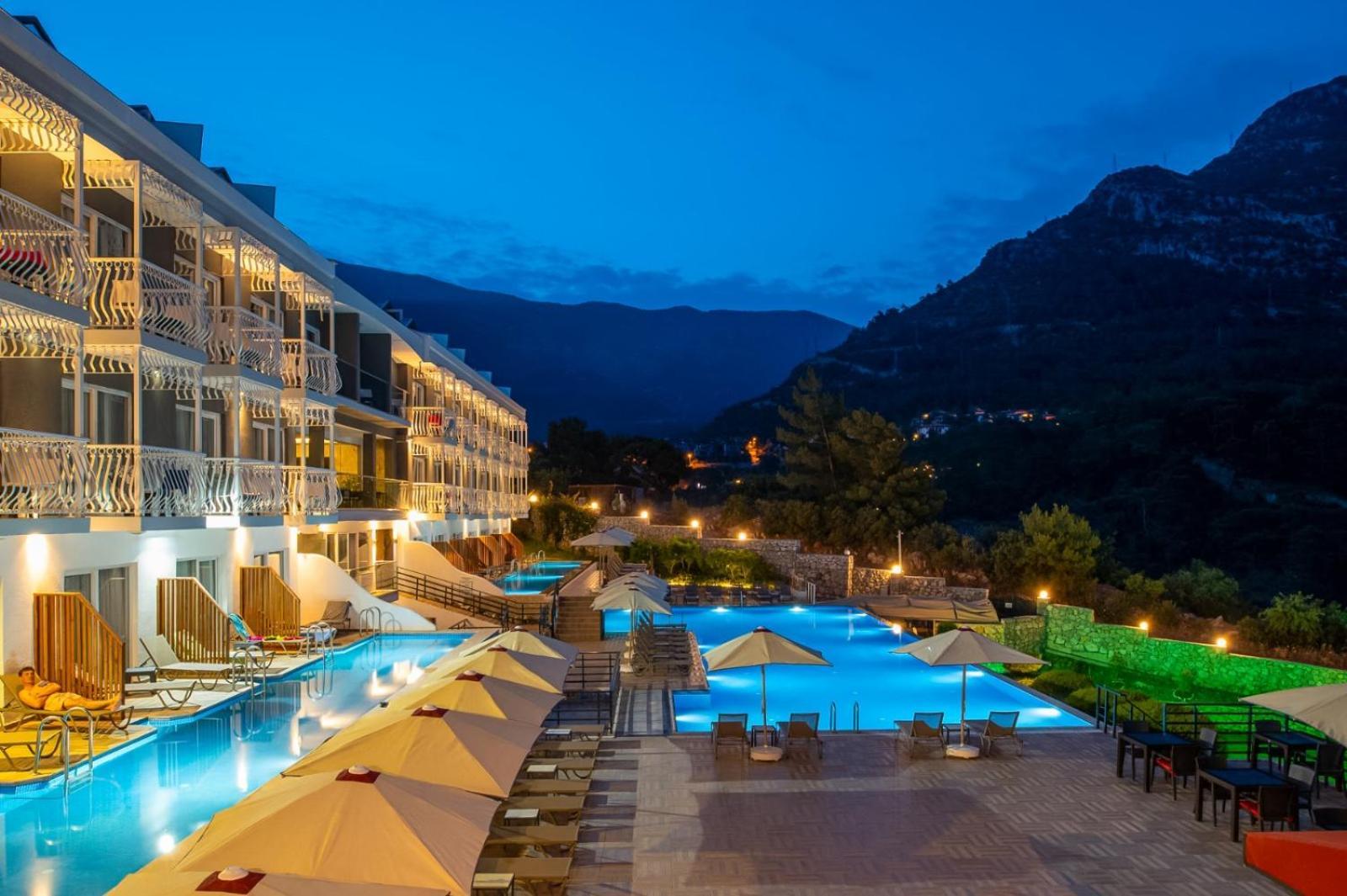 Ramada By Wyndham Fethiye Oludeniz Adult Only Otel Dış mekan fotoğraf