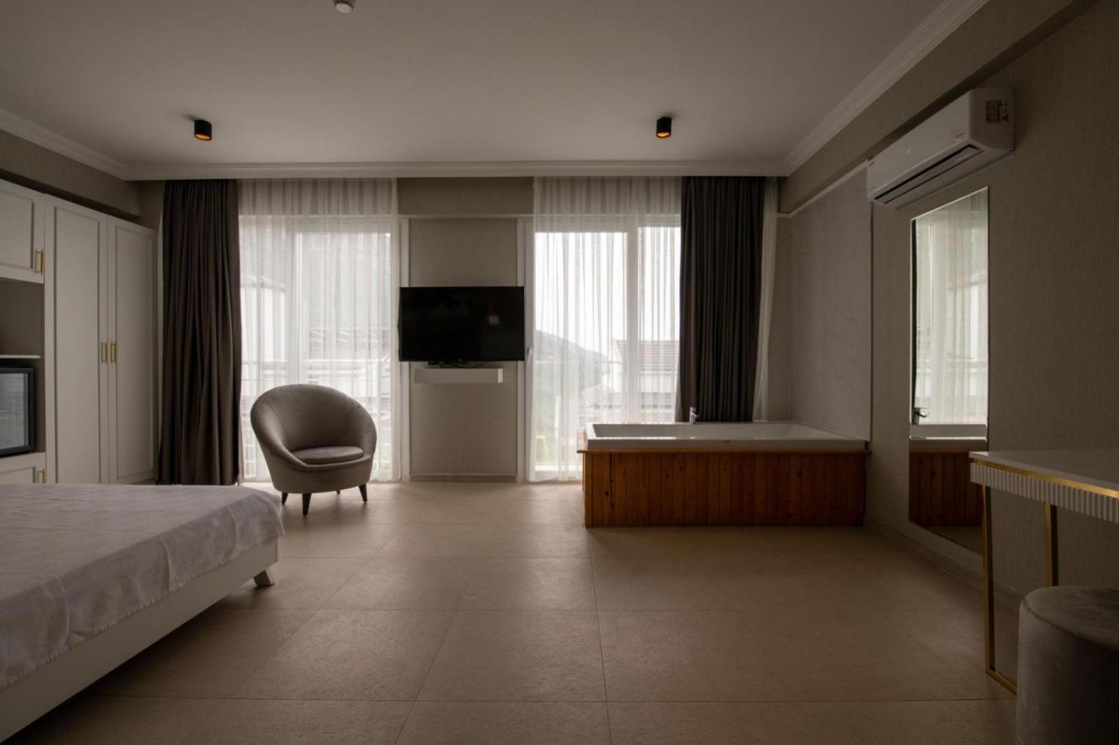 Ramada By Wyndham Fethiye Oludeniz Adult Only Otel Dış mekan fotoğraf
