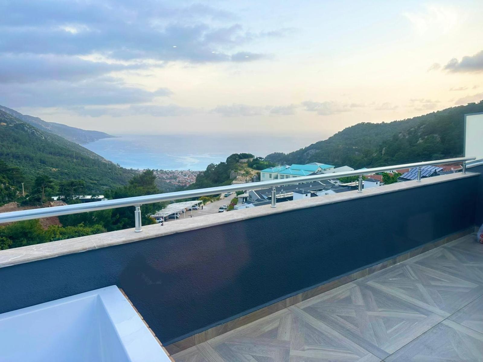 Ramada By Wyndham Fethiye Oludeniz Adult Only Otel Dış mekan fotoğraf