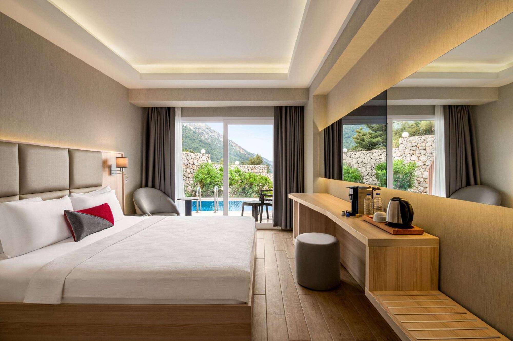 Ramada By Wyndham Fethiye Oludeniz Adult Only Otel Dış mekan fotoğraf