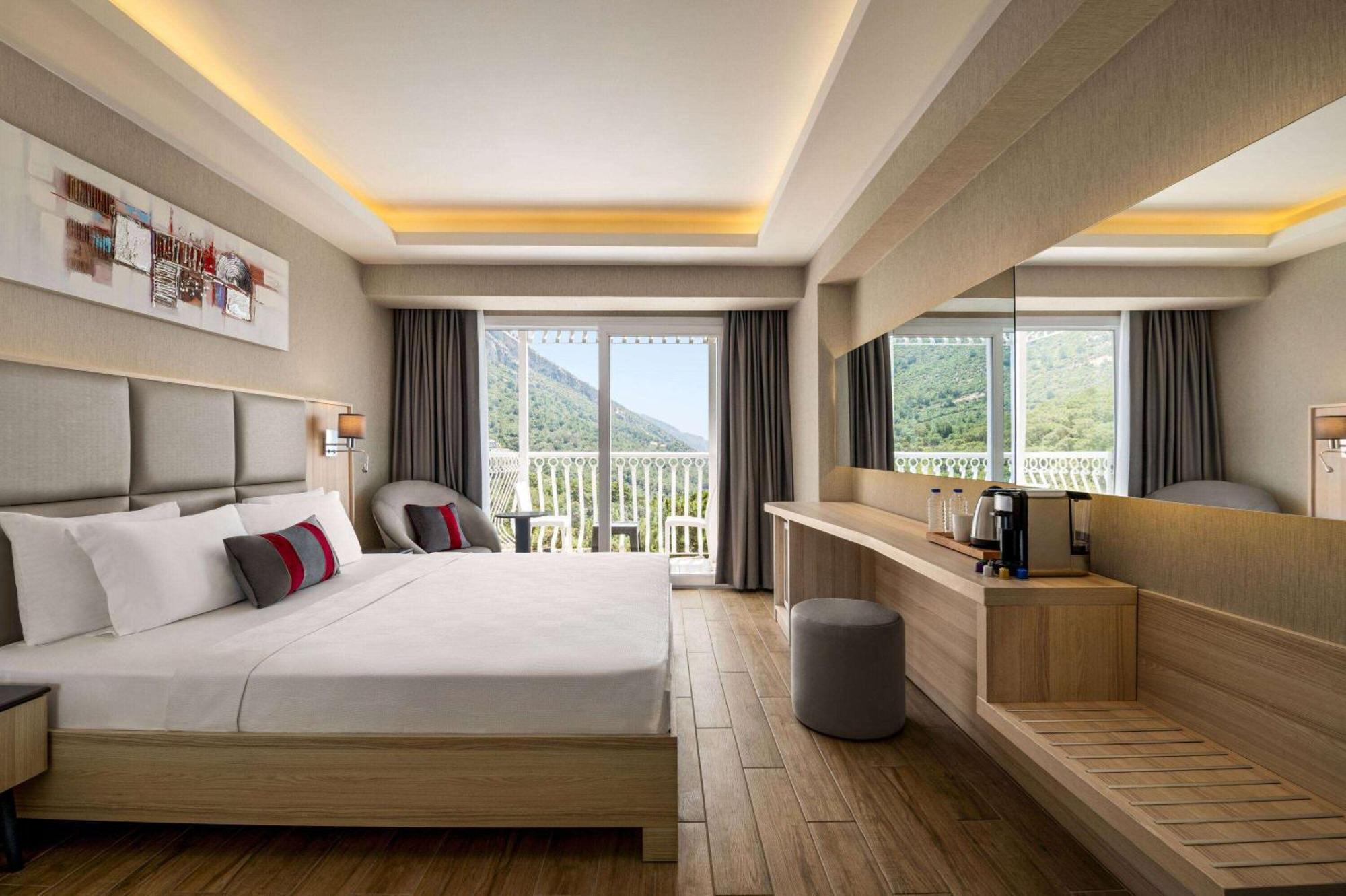 Ramada By Wyndham Fethiye Oludeniz Adult Only Otel Dış mekan fotoğraf