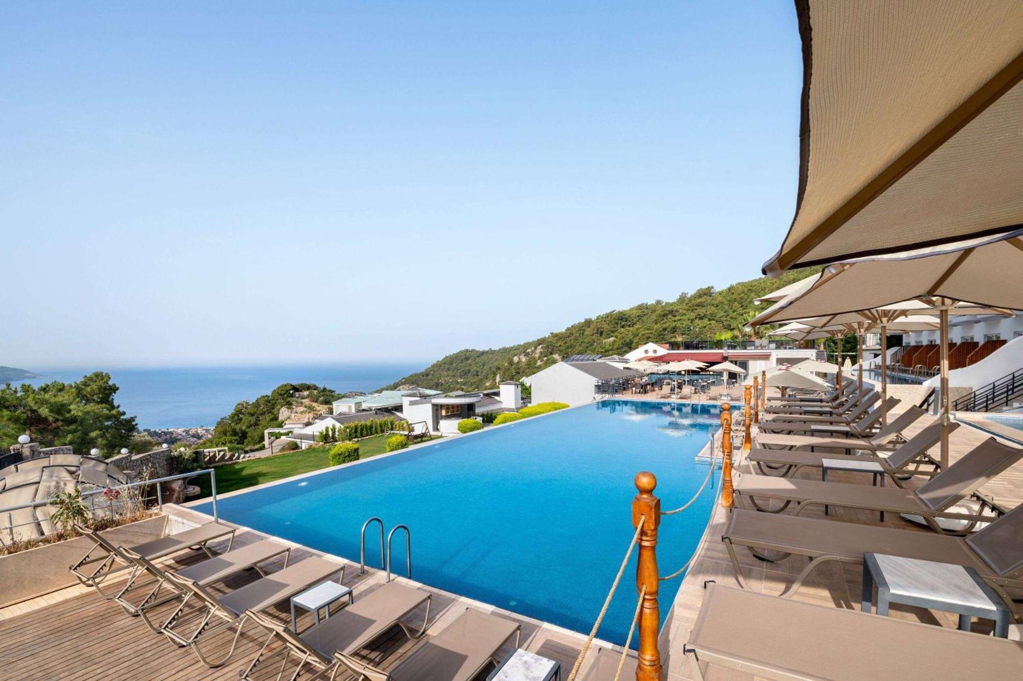 Ramada By Wyndham Fethiye Oludeniz Adult Only Otel Dış mekan fotoğraf