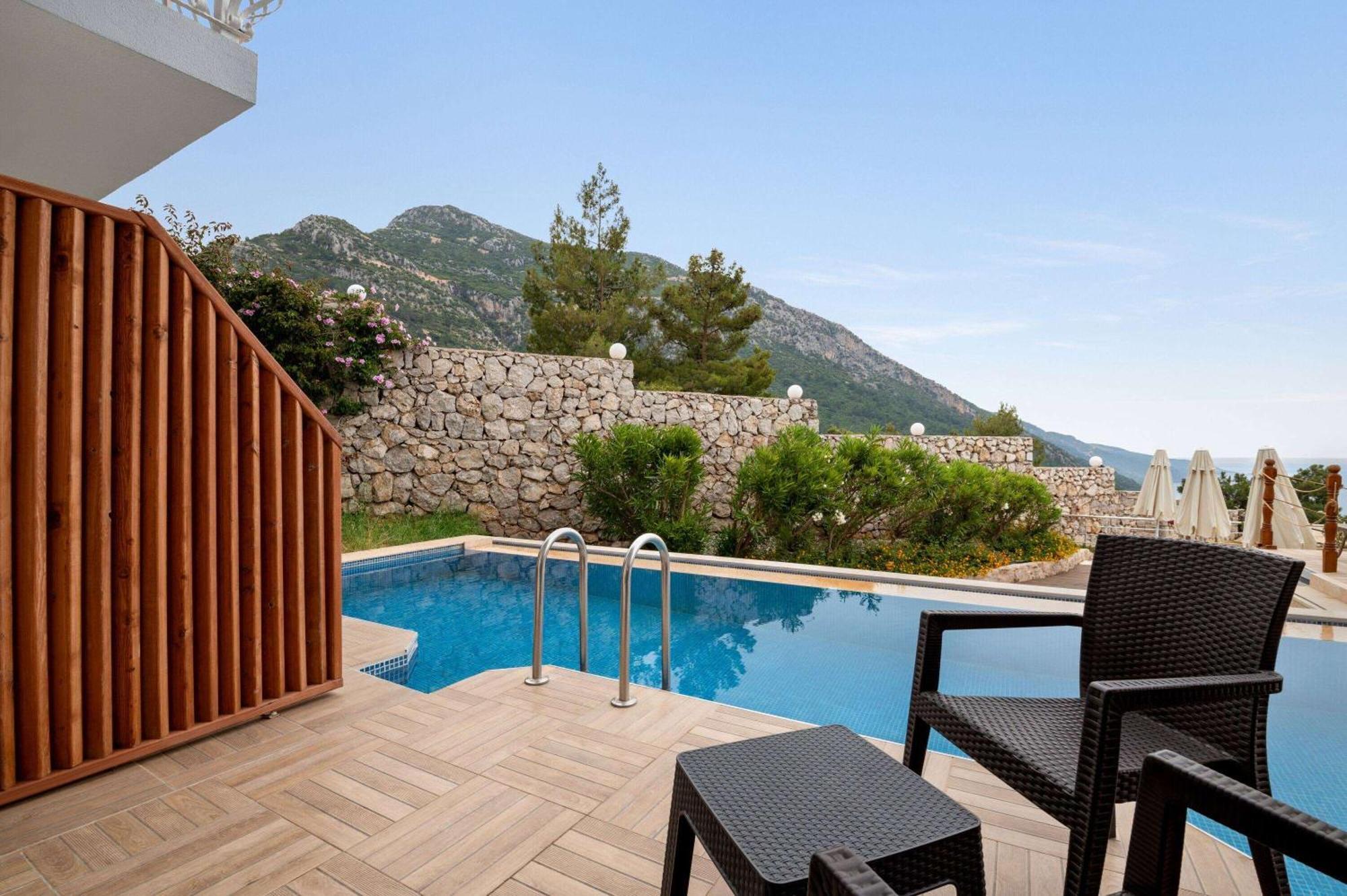 Ramada By Wyndham Fethiye Oludeniz Adult Only Otel Dış mekan fotoğraf